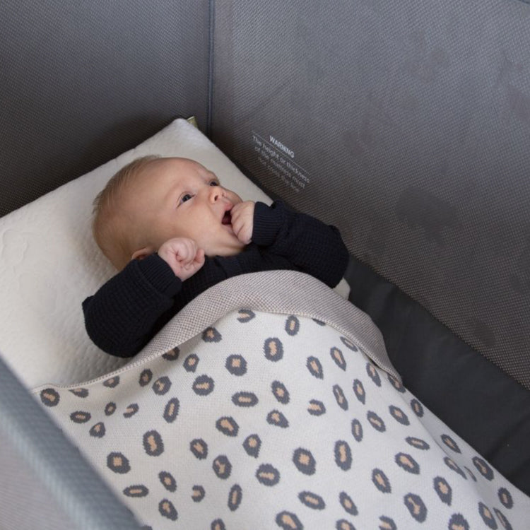 Paturica tricotata Childhome 85x70 cm, Leopard