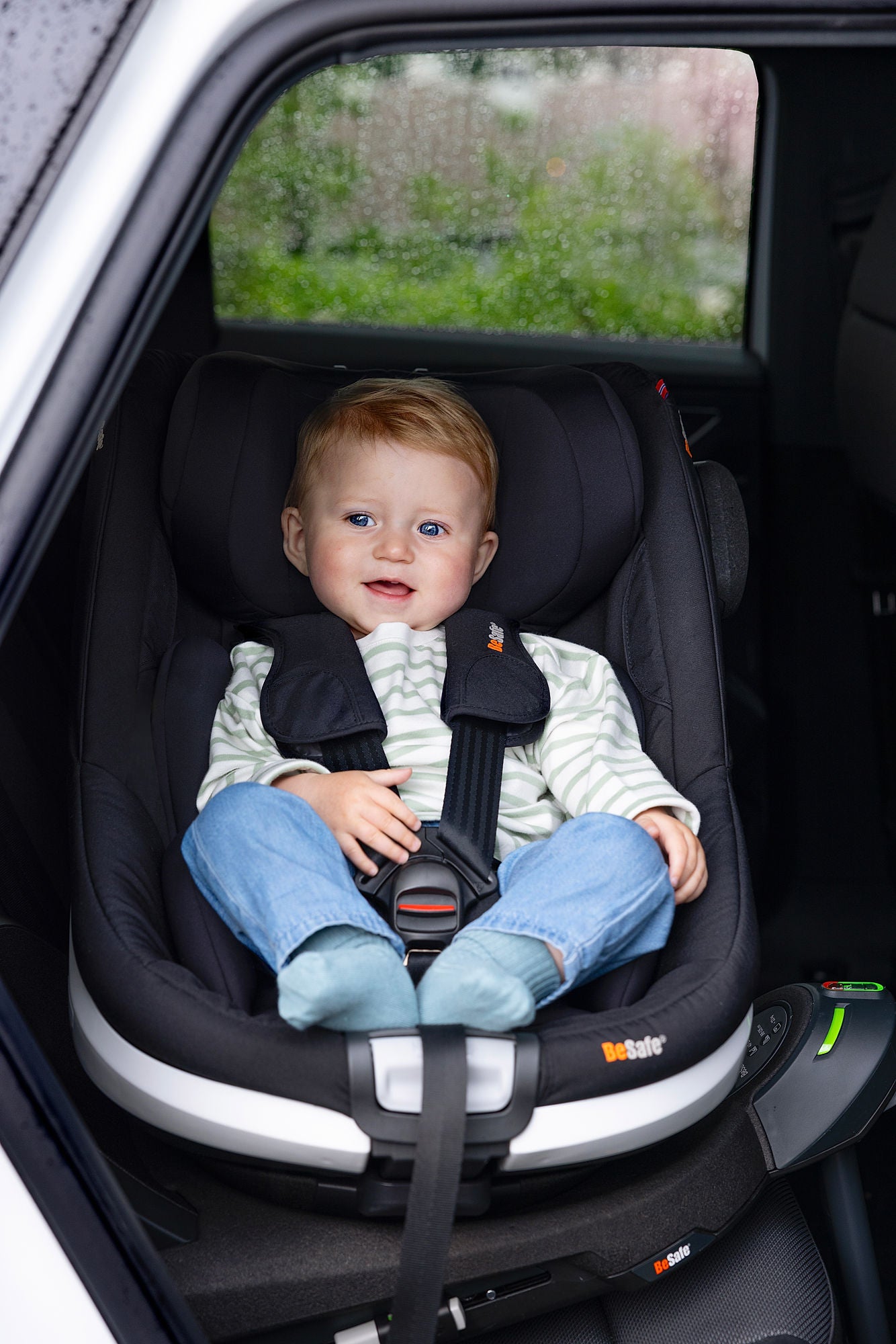 Scaun Auto BeSafe Beyond Negru - Siguranță Premium 0-7 Ani