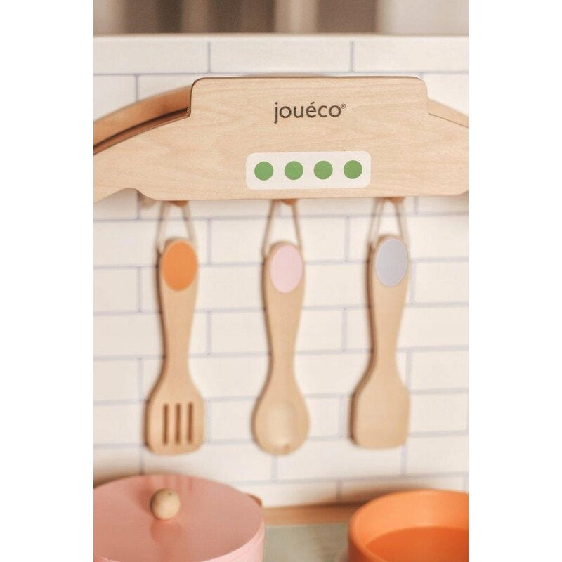 Bucatarie copii, Joueco, Din lemn certificat FSC, Cu accesorii, Reglabila pe inaltime, 86x56 cm, 3 ani+, Multicolor