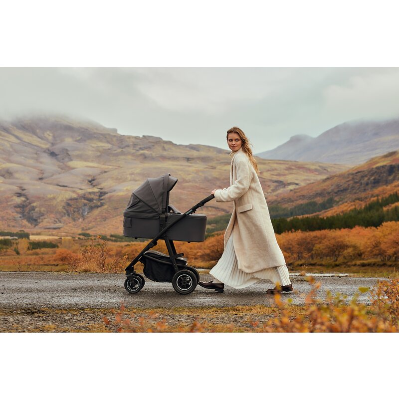 Carucior 3 in 1, Lionelo, Amber Plus, Cadru aluminiu, Cu landou intarit si salteluta moale, Cu scoica auto testata ADAC, Reversibil, Maner ajustabil, Cu accesorii, Cu ventilatie panoramica 3D, Pana la 22 kg, EN1888-1, EN1888-2, EN1466, ECE R129, Bej