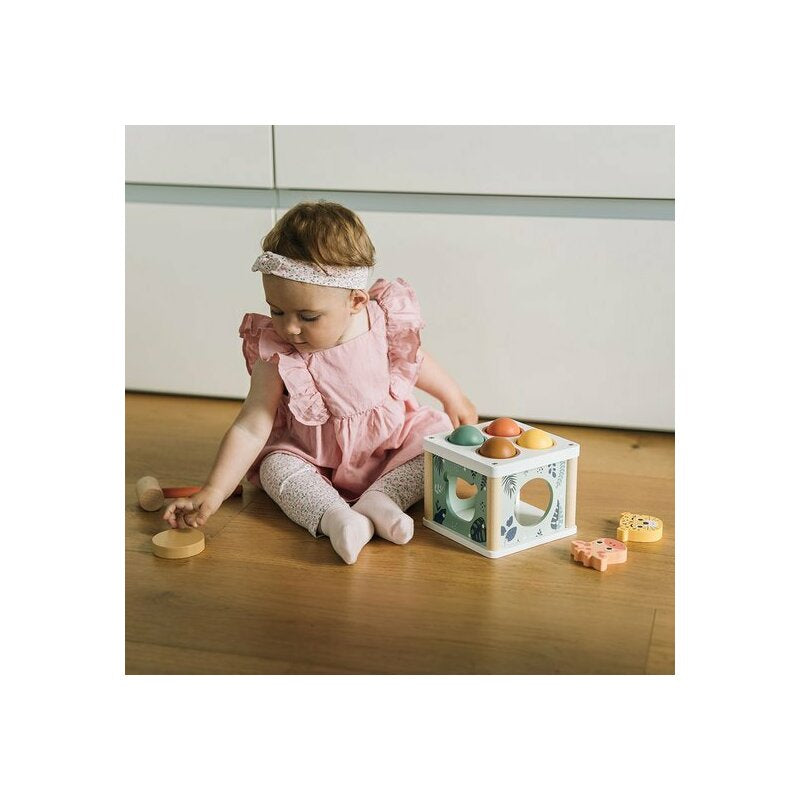 Centru de activitati, Free2Play, Cu figurine, Cu ciocanel, Din lemn, Conform cu standardul european de securitate EN71/123, 15 x 15 x 12 cm, 12 luni+, Multicolor