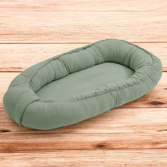 Cosulet bebelus, New Baby, Pentru dormit, Baby Nest 80 x 50 cm, Din muselina, Din materiale certificate Oeko Tex Standard 100, Salvia