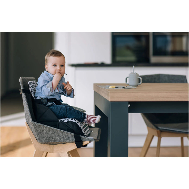 Inaltator scaun masa, FreeON, Fold and Go, Portabil 2 in 1, Conform cu standardele europene EN16120, EN71-3:2021, Black and White