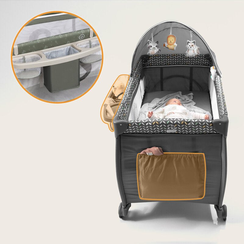 Patut pliant, Lionelo, Sven Plus, 120x60 cm, Cu doua nivele, Cu arcada jucarii, masuta de infasat, vibratii, melodii, conform cu standardele europeane de securitate EN716 si EN12221, Bej Olive