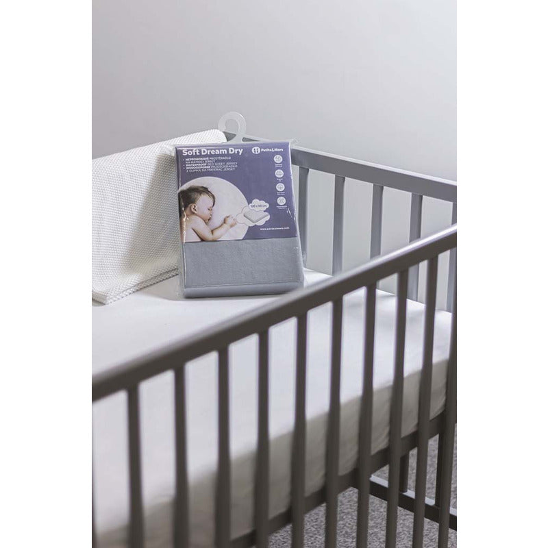 Cearceaf cu elastic, Petite&Mars, Soft Dream Dry, Impermeabil, Lavabil la masina pana la 95 de garde, 120x60 cm, Gri