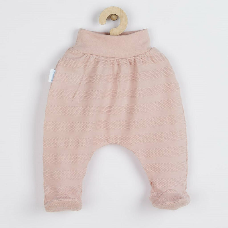 Set 3 piese, New Baby, Include body cu maneca lunga, pantalonasi cu botosei, caciulita, Marime 62, Din bumbac 100%, I am Pink