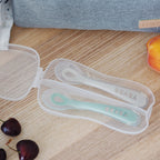 Set 2 lingurite din silicon Beaba +8 luni cu cutie de transport