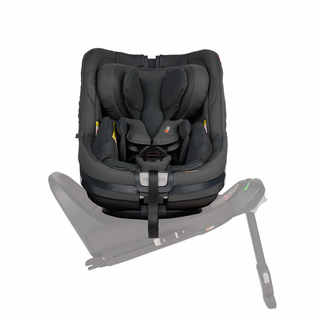 Scaun auto rotativ BeSafe Beyond 2 360 B Anthracite Mesh, vedere laterală cu baza Beyond