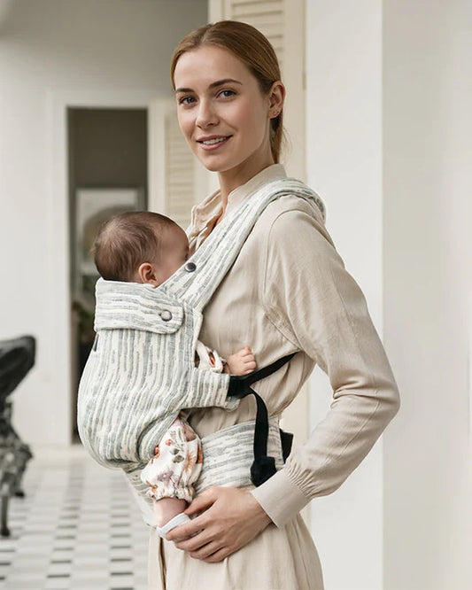 Detaliu suport ergonomic cu EVA al marsupiului Momcozy GentleTouch