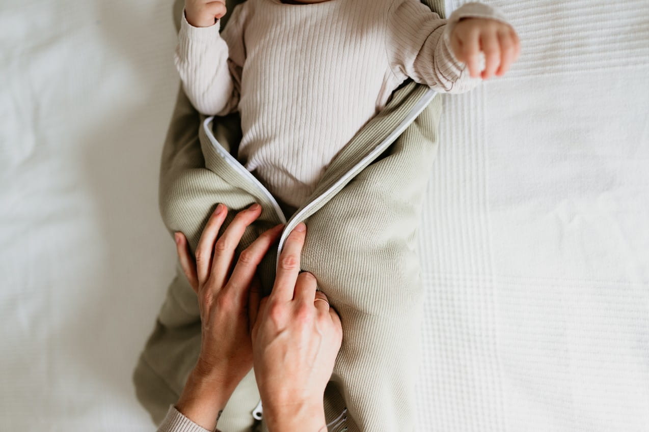 Sac de dormit 2 in 1 Swaddle 2,5 TOG Sleepee
