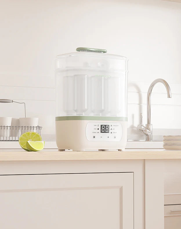 Sterilizator si uscator de biberoane Momcozy 8 in 1