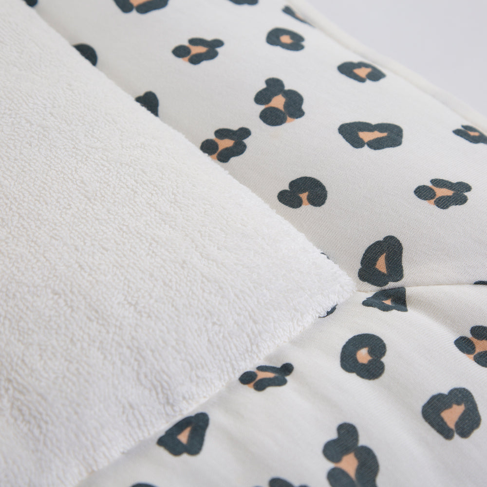 Salteluta de joaca Childhome 75x95 cm Jerse, Leopard