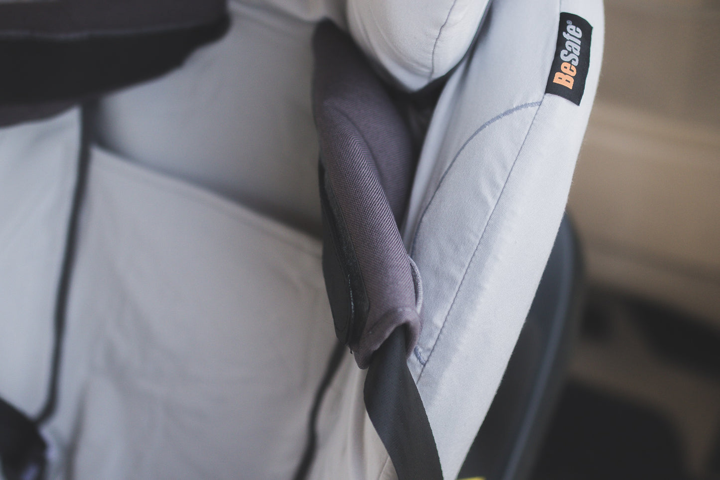 Husă Scaun Auto BeSafe iZi Modular/Twist/Turn i-Size - Detașabilă, Lavabilă, Glacier Grey