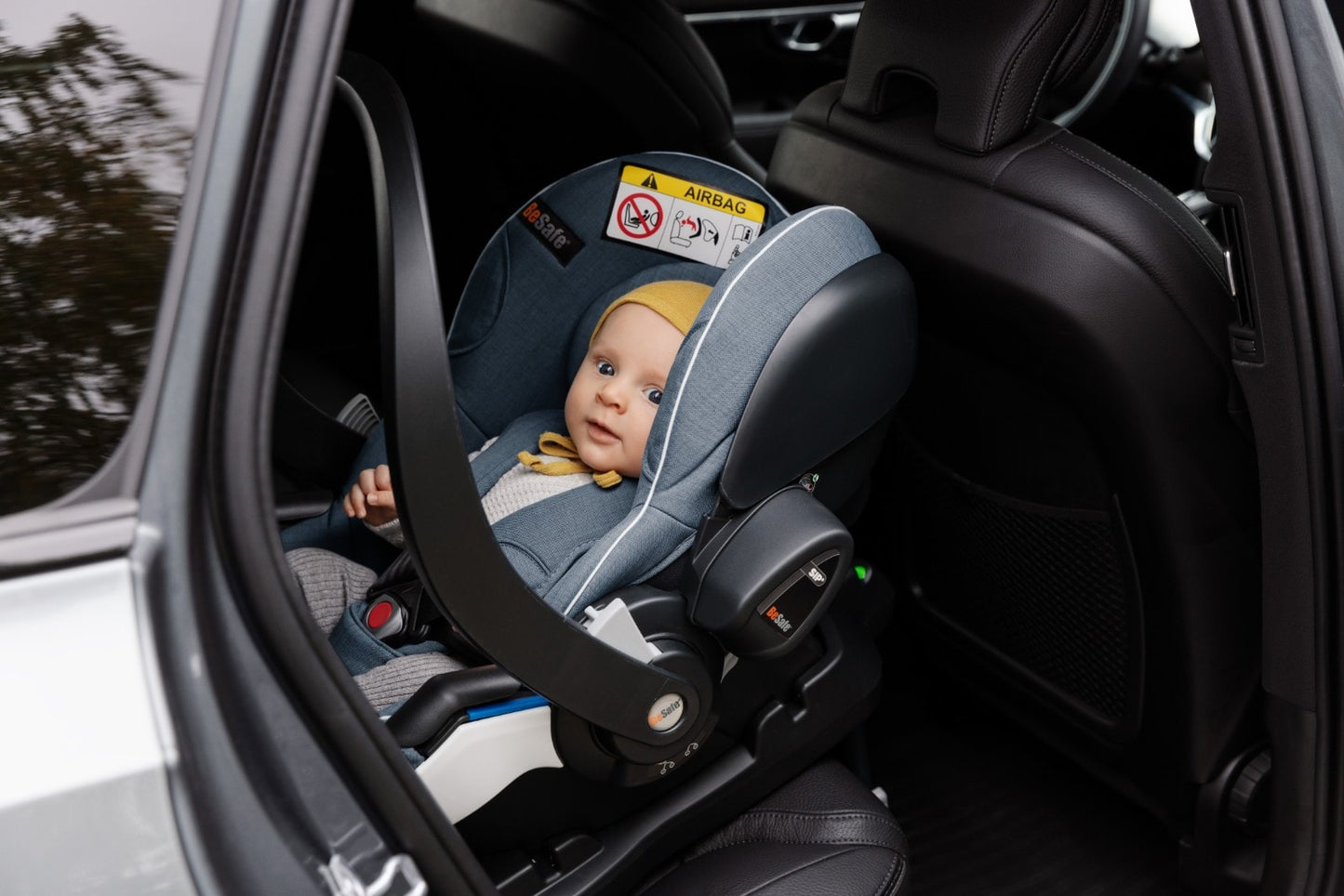 Scoică Auto BeSafe iZi Go Modular X2 i-Size Gri Metallic Mélange - Siguranță Premium
