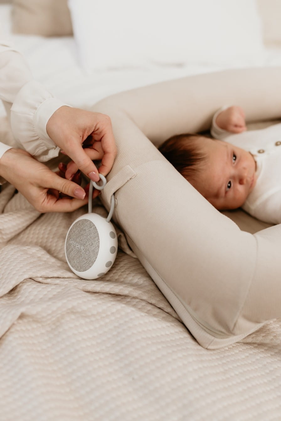 Baby Nest Modular cu Arcada de jucarii si Aparat sunete Sleepee