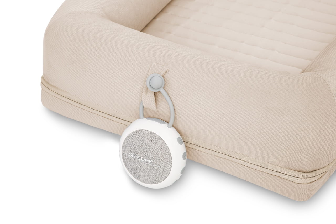 Baby Nest Modular Sleepee 4 in 1 cu Arcada de Jucarii si Aparat Sunete, Laterale Detasabile, Sand