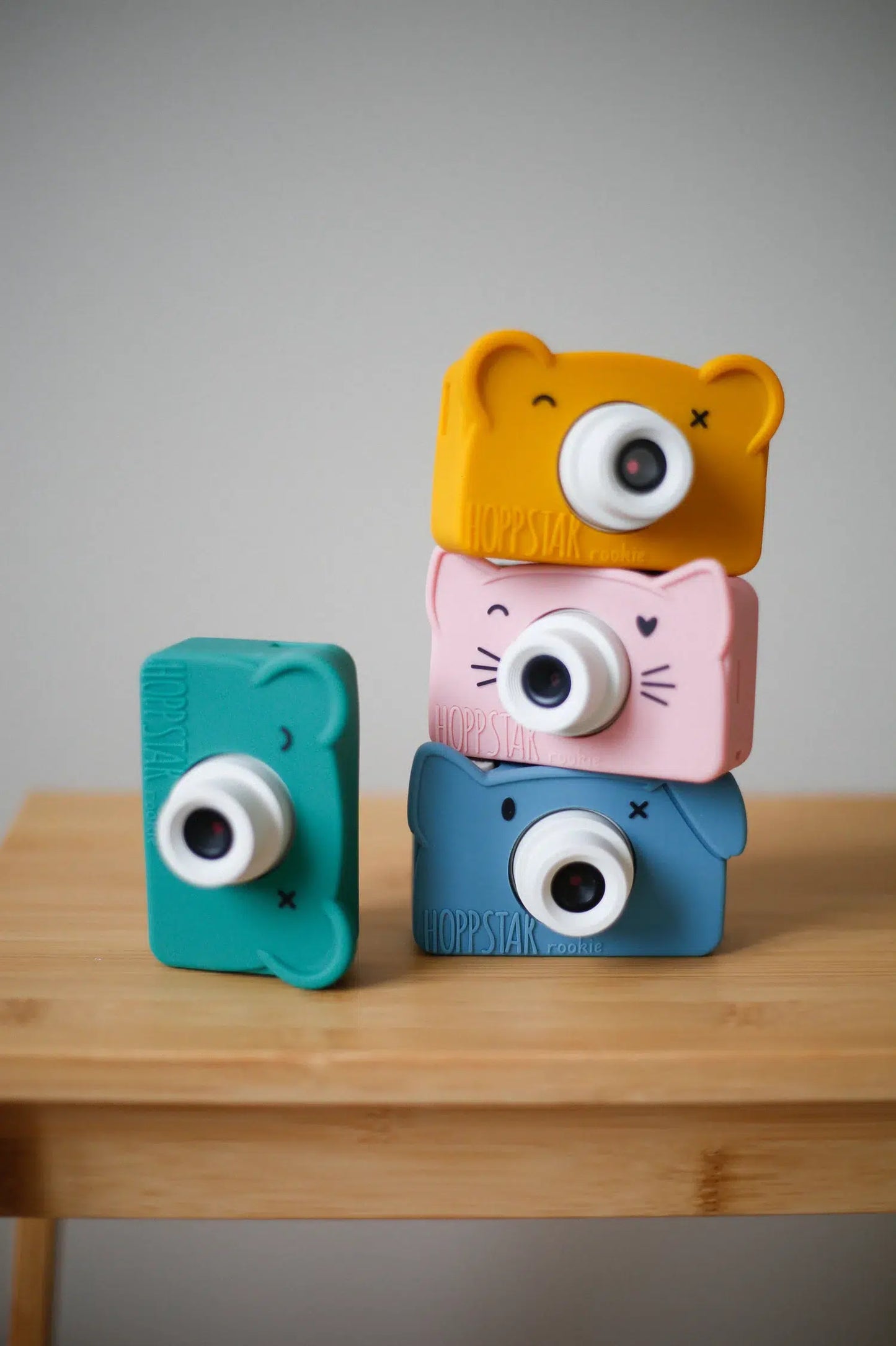 Aparat foto video digital pentru copii - Hoppstar Rookie
