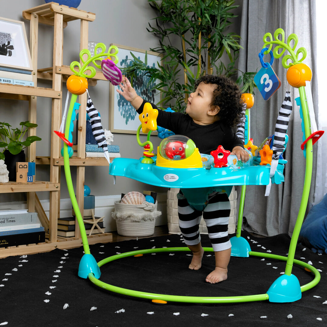 Baby Einstein - Centru de Activitati cu Jucarie Electronica Curiosity Cove