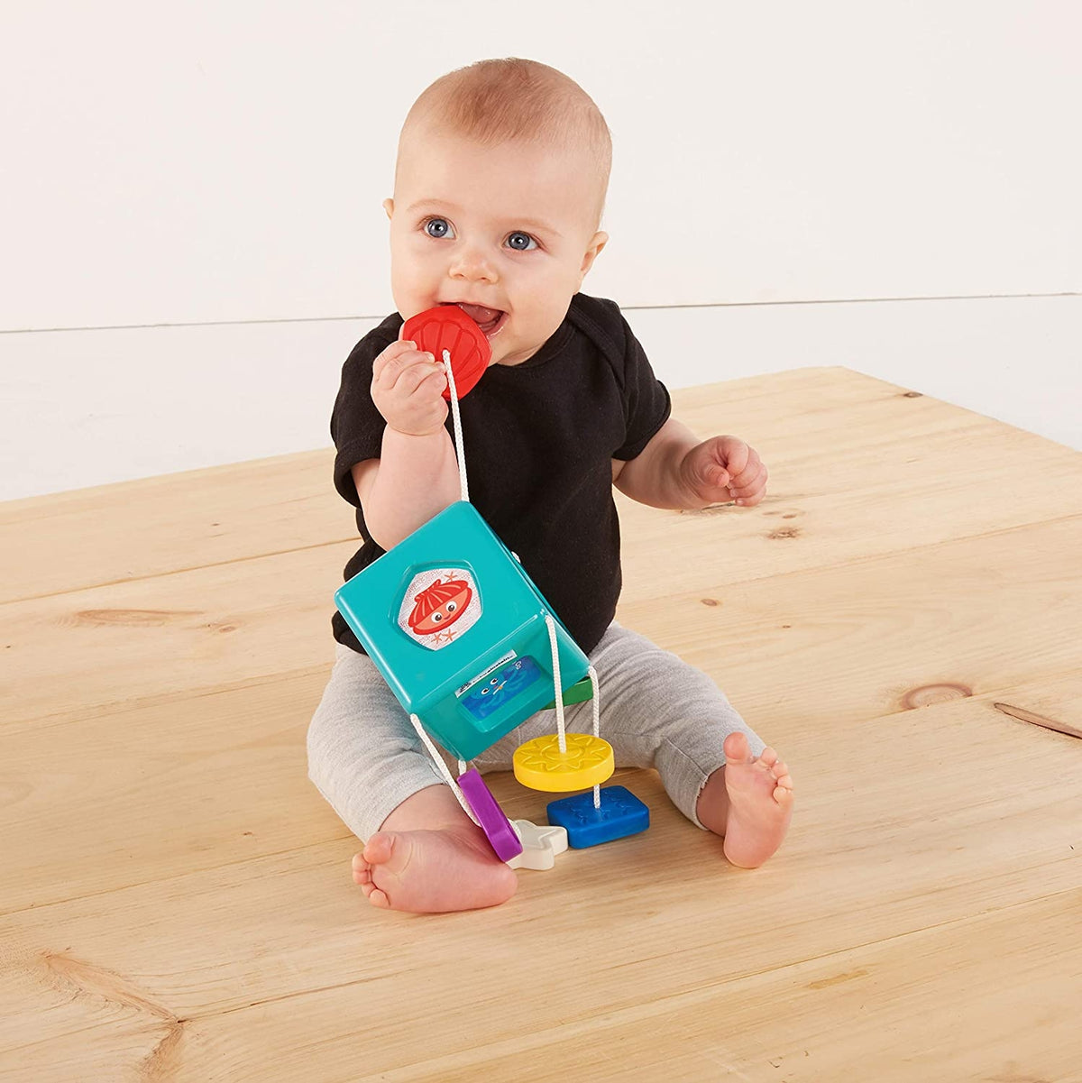 Cub senzorial Baby Einstein Match & Grasp – imagine de prezentare 6