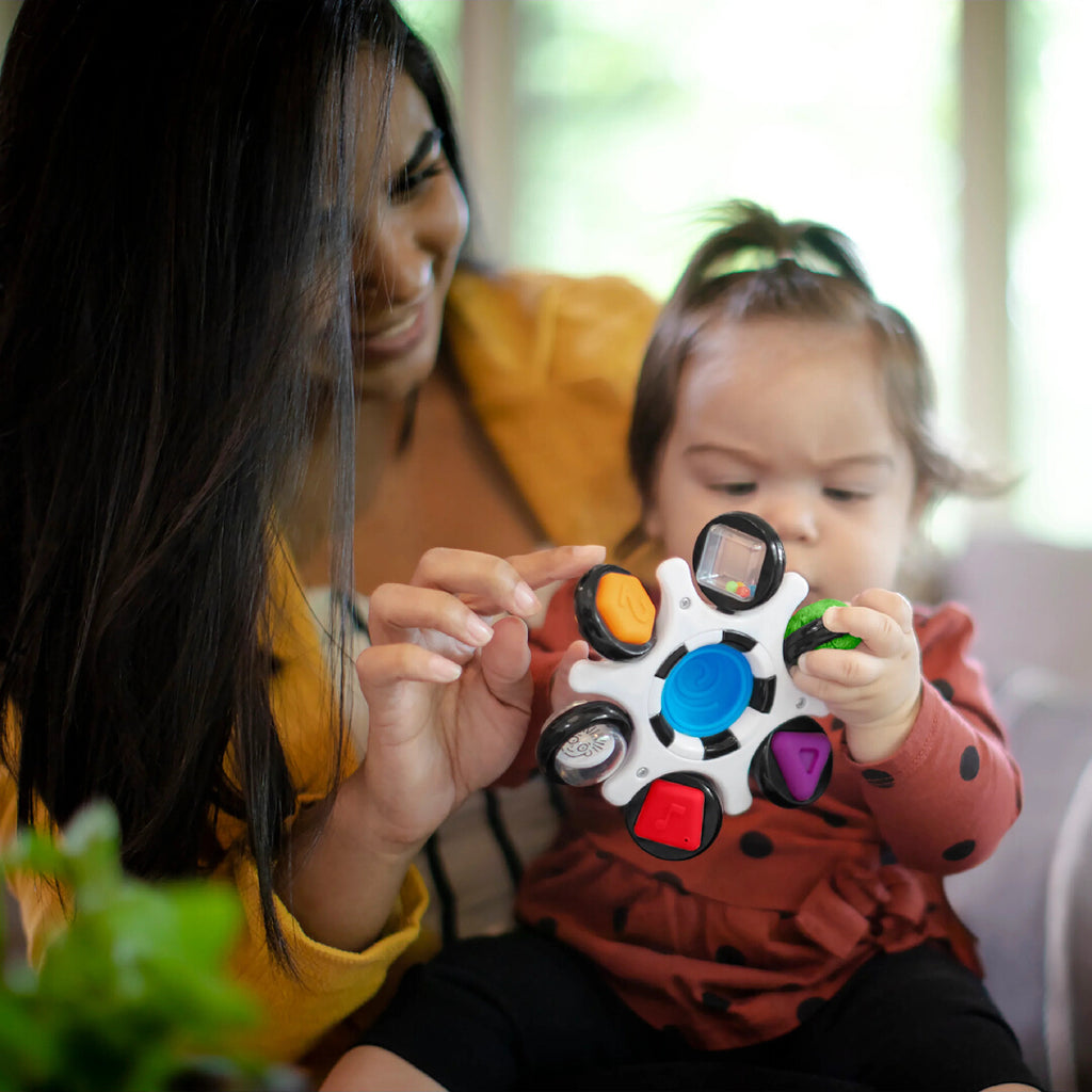 Jucărie senzorială Baby Einstein Curiosity Clutch – imagine de prezentare 4