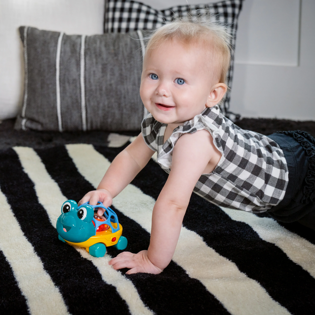 Mașinuță zornăitoare Baby Einstein Neptune Oball – imagine de prezentare 9