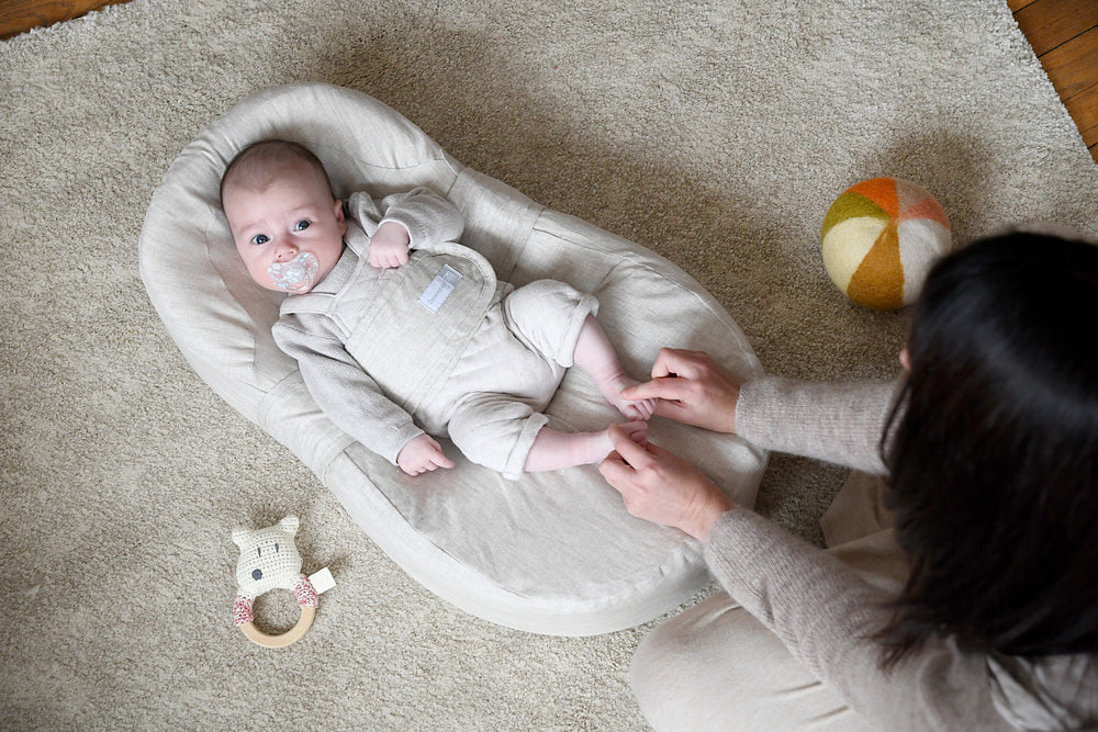 Baby nest ergonomic Red Castle Cocoonababy 10   LInen Natural