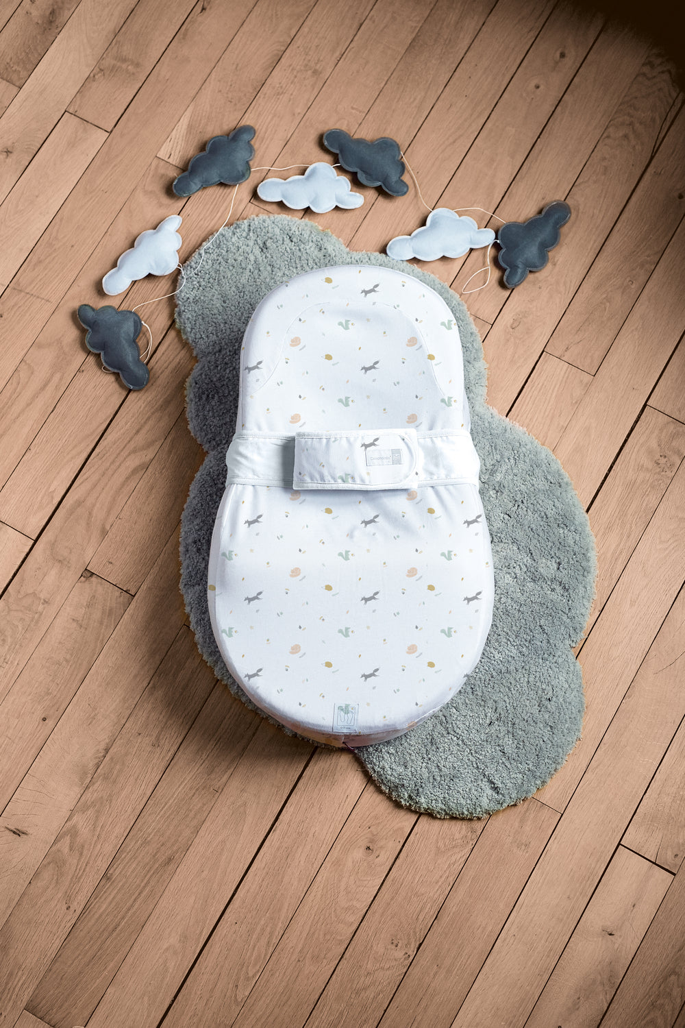 Baby Nest Ergonomic Red Castle Cocoonababy Happy Fox