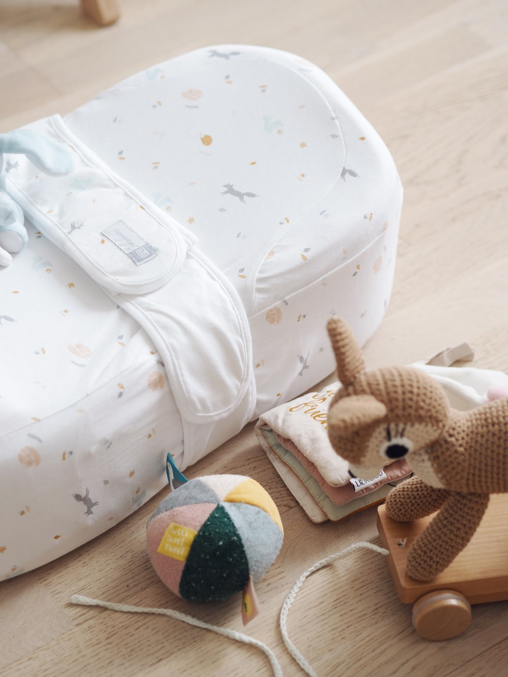 Baby Nest Ergonomic Red Castle Cocoonababy Happy Fox