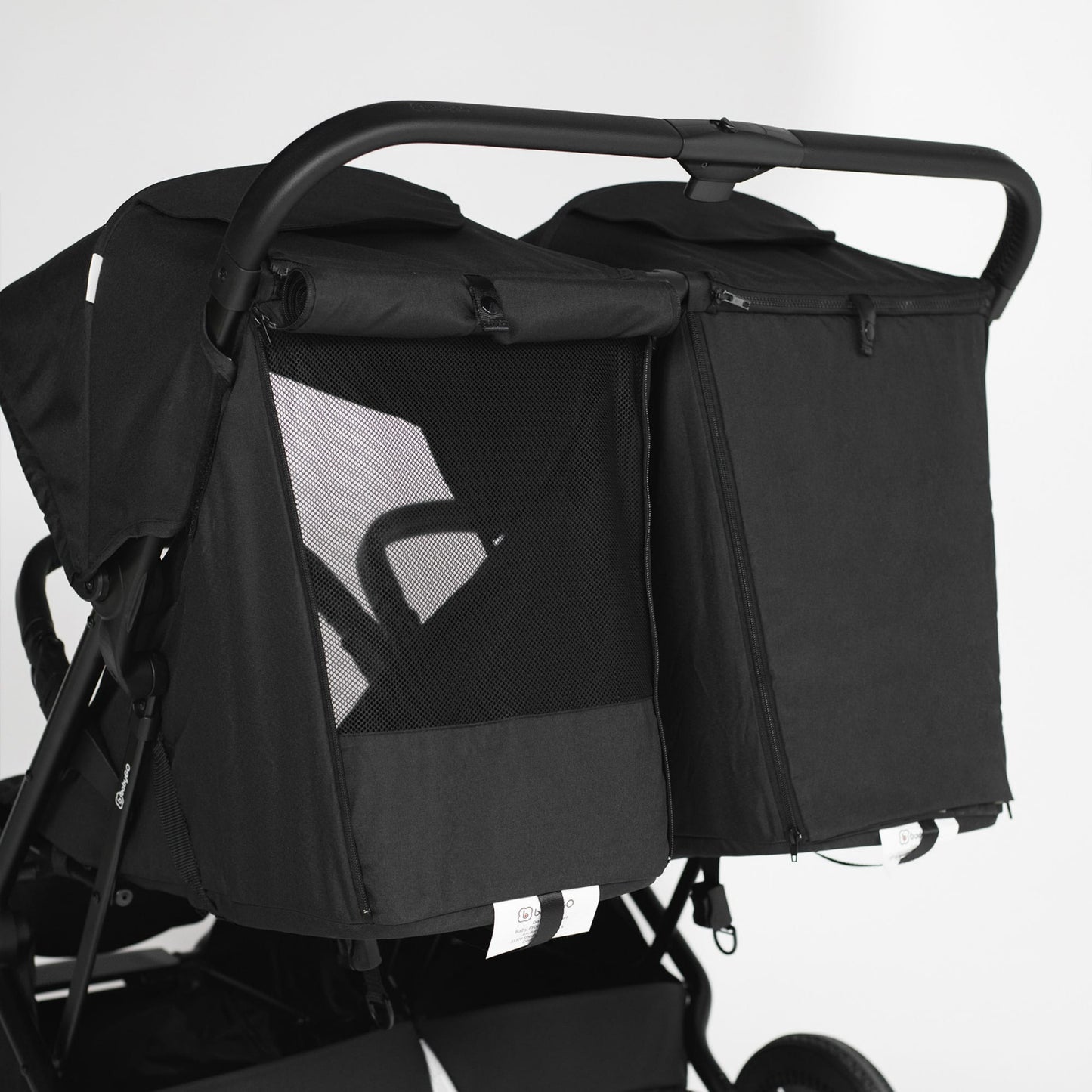 BabyGo - Carucior pliabil pentru gemeni GoTwice, Black