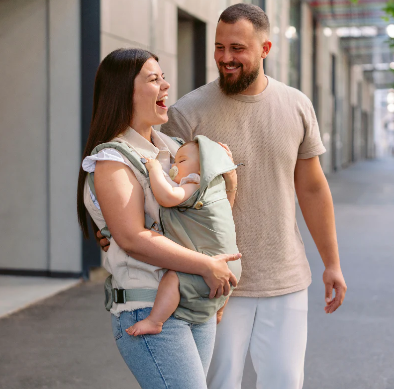 Babymoov - Moov & Boost Sistem de purtare transformabil in Booster, creat in colaborare cu medici kinetoterapeuti, Verde salvie