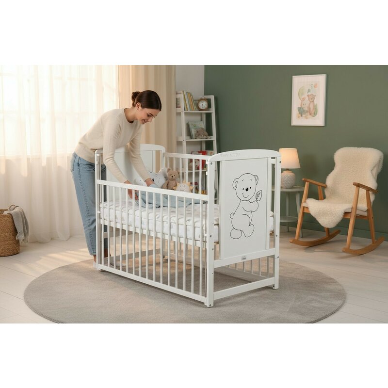 Patut din lemn bebe, 120x60 cm, Cu laterala culisanta, Din lemn de pin si mdf, Stabil si rezistent, Inaltime saltea reglabila pe 3 nivele, Laterala cu 3 bete detasabile, EN716-1, EN716-2, Alb, Babyneeds, Timmi + Saltea 8 cm