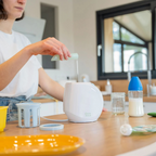 Incalzitor de biberoane si borcane Badabulle Easy+ Pastel pentru casa