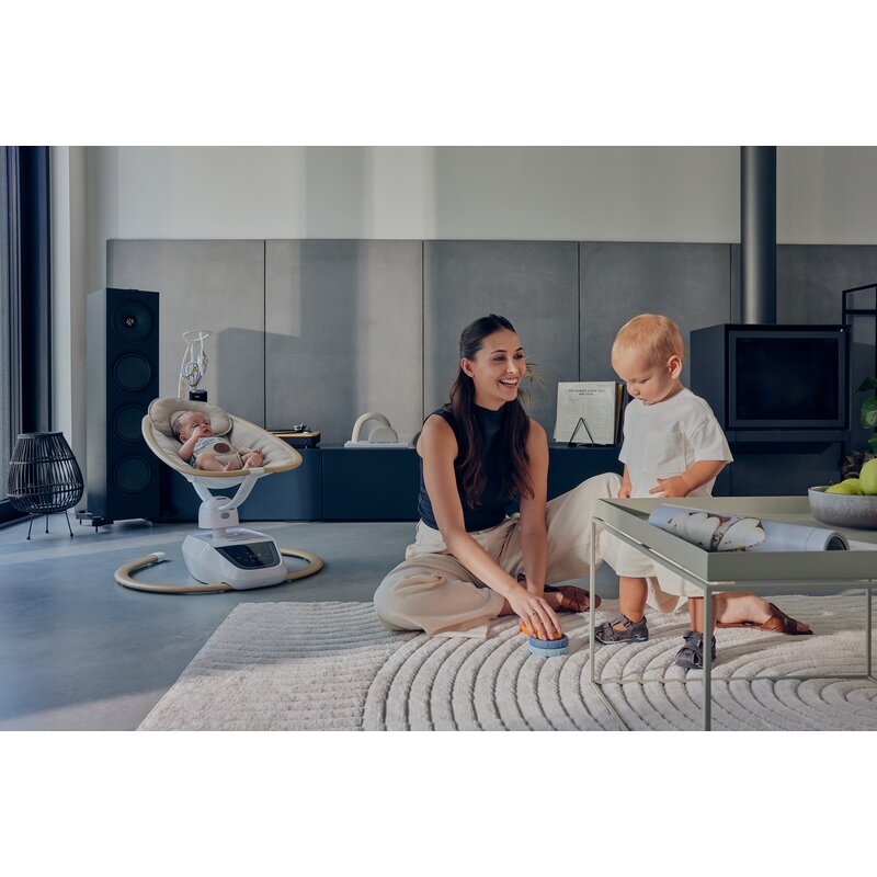Balansoar si sezlong, Lionelo, Olivia, 2 in 1, Electric, Cu leganare 3D, 5 moduri de balansare in mai multe directii, Cu 13 melodii, Scaun pivotant la 180 grade, Reglabil, Cu arcada jucarii, Bej