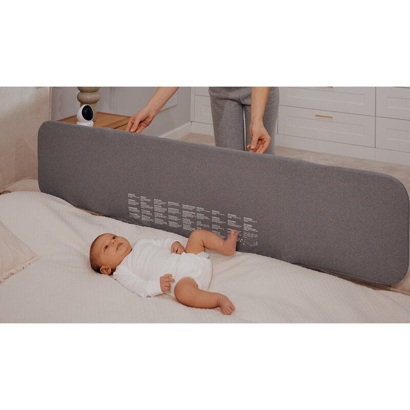 Bariera de protectie pentru pat, Lionelo, Lora XL, Pliabila, Sistem de blocare StandSafe, Geanta de transport inclusa, 150x46 cm, Conform cu BS 7972:2001+A1:2009, Gri
