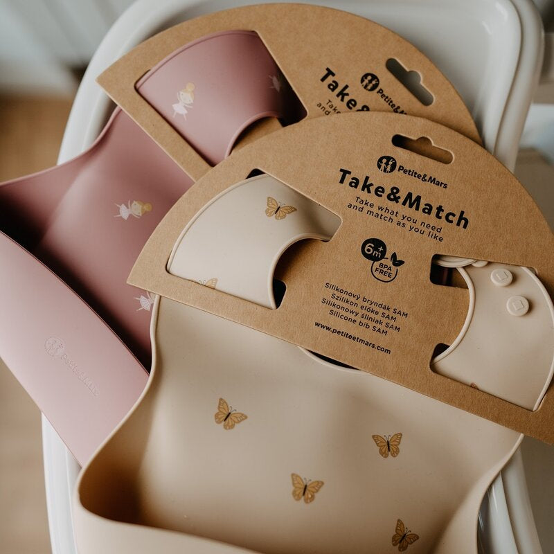 Baveta moale, Petite&Mars, Take&Match, Reglabila, Cu buzunar colector, Silicon, Fara BPA, 6 luni+, Sweet Pea, Verde