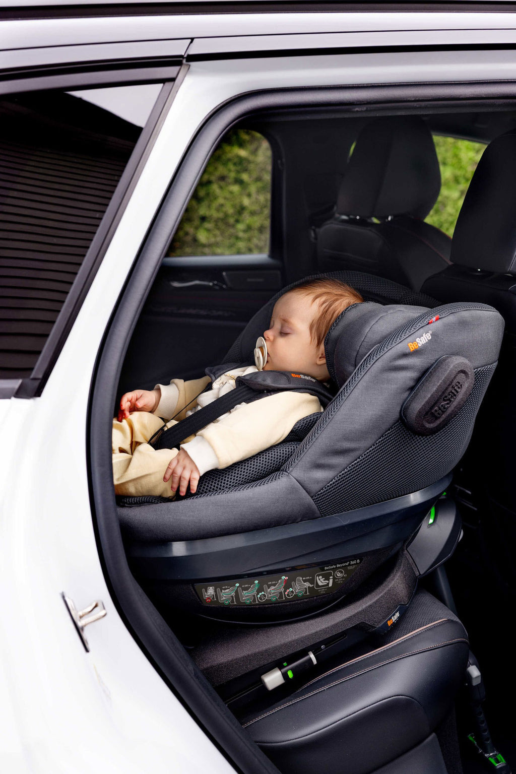 Scaun auto BeSafe Beyond 2 360 B Anthracite Mesh, imagine de prezentare