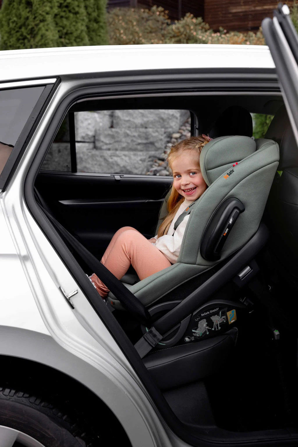 Scaun Auto Copii BeSafe Stretch² Rear-Facing 6 luni-7 ani