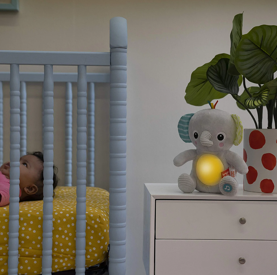 Bright Starts Jucarie interactiva Hug a Bye Baby Elephant