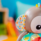 Bright Starts Jucarie multi-senzoriala Grab and Giggle Monkey
