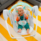 Bright Starts Leagan portabil Whimsical Wild cu 10 melodii