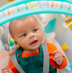 Bright Starts Leagan portabil Whimsical Wild cu 10 melodii