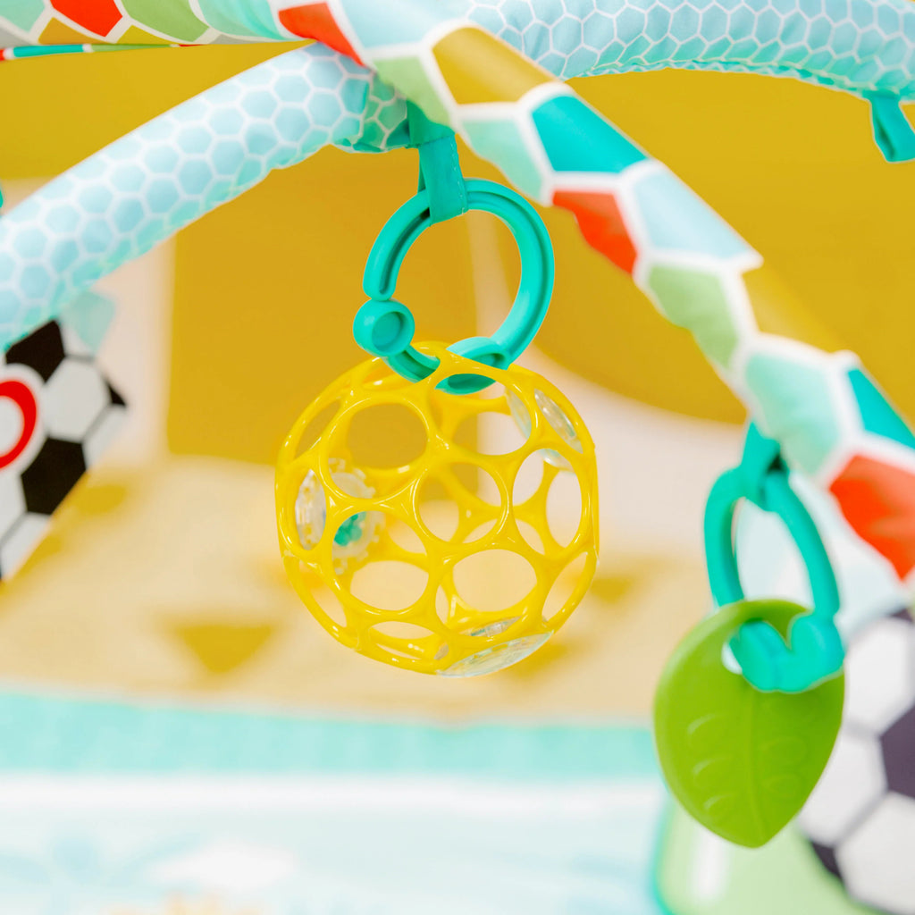 Bright Starts Salteluta de activitati Grip and Kick Oball