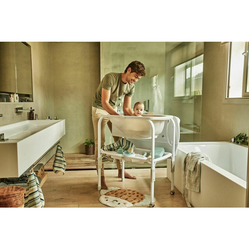 Cadita de baie cu suport, Jane, Flip Cu 2 pozitii anatomice, Cu masuta de infasat, Cu tavita si compartimente pentru accesorii, Conform cu standardele europene EN 17072:2018EN 12221:2008+A1:2013, Star