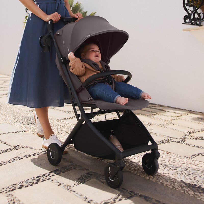 Carucior 2 in 1, Lionelo, Sia Flex, 7.6 kg, Include landou pliabil pe cadru, Ultracompact, Pliere rapida cu o mana, Copertina UPF50+, Cu accesorii incluse, 0-48 luni, Sustine 22 kg, Bej
