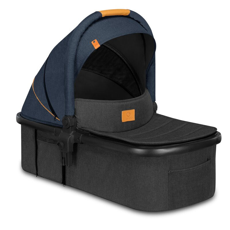 Carucior 3 in 1, Lionelo, Amber, Cadru aluminiu, Cu landou intarit si salteluta moale, Cu scoica auto testata ADAC, Reversibil, Cu accesorii, Geanta parinti, Pana la 22 kg, Albastru