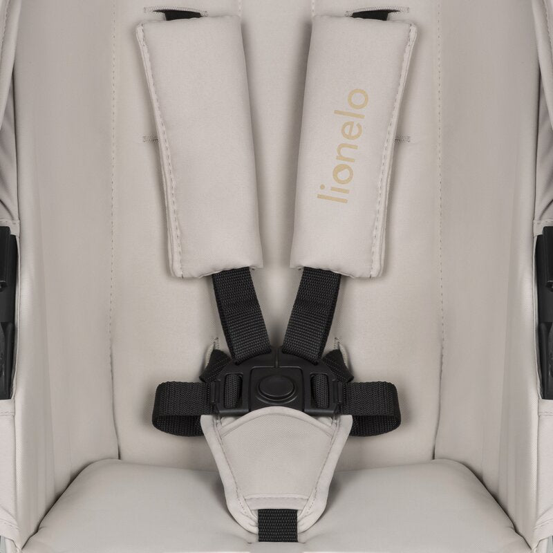 Carucior 3 in 1, Lionelo, Amber Plus, Cadru aluminiu, Cu landou intarit si salteluta moale, Cu scoica auto testata ADAC, Reversibil, Maner ajustabil, Cu accesorii, Cu ventilatie panoramica 3D, Pana la 22 kg, EN1888-1, EN1888-2, EN1466, ECE R129, Bej