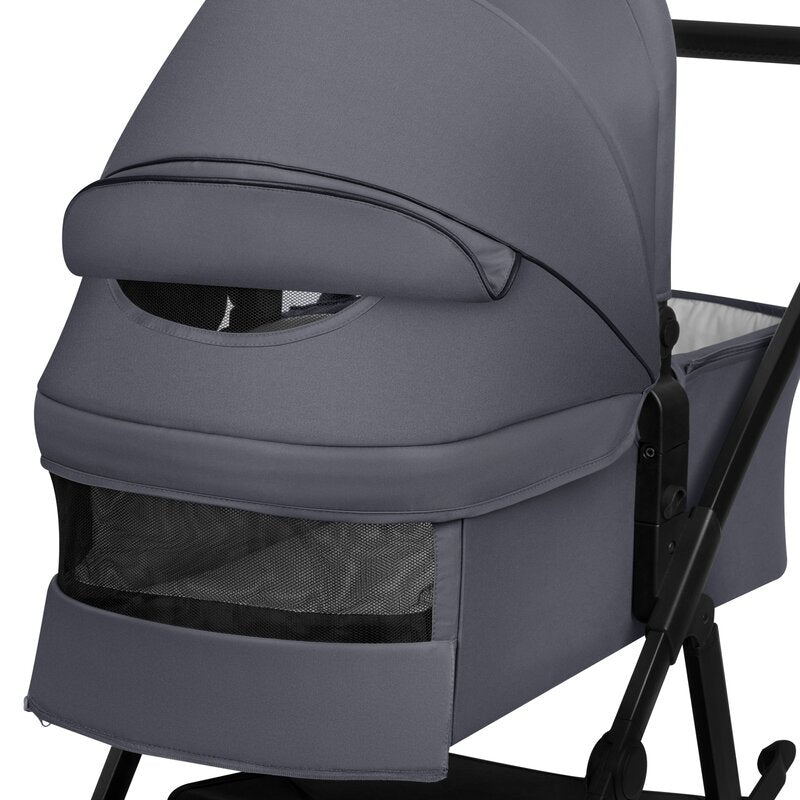 Carucior 3 in 1, Lionelo, Amber Plus, Cadru aluminiu, Cu landou intarit si salteluta moale, Cu scoica auto testata ADAC, Reversibil, Maner ajustabil, Cu accesorii, Cu ventilatie panoramica 3D, Pana la 22 kg, EN1888-1, EN1888-2, EN1466, ECE R129, Gri