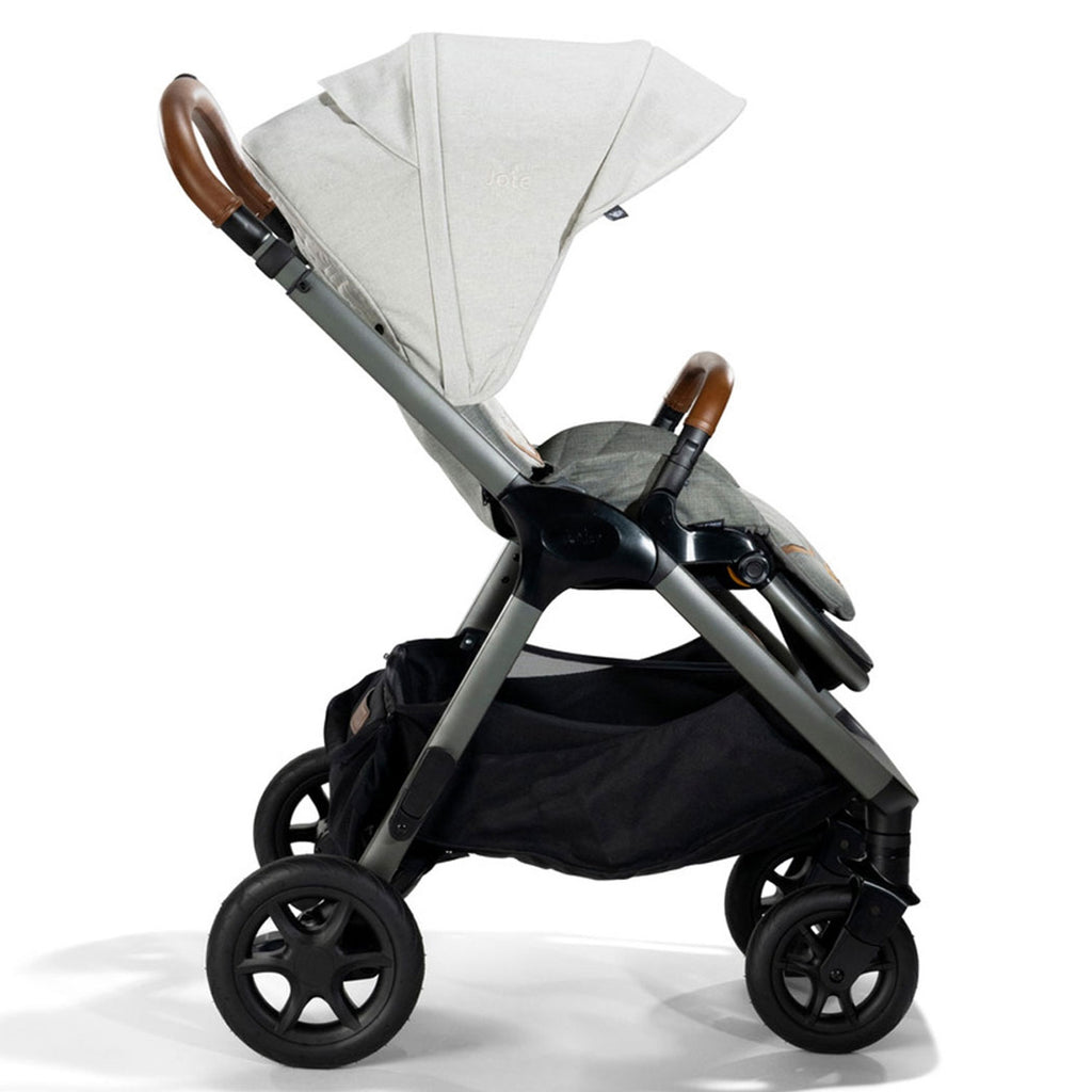 Carucior Joie Finiti Signature