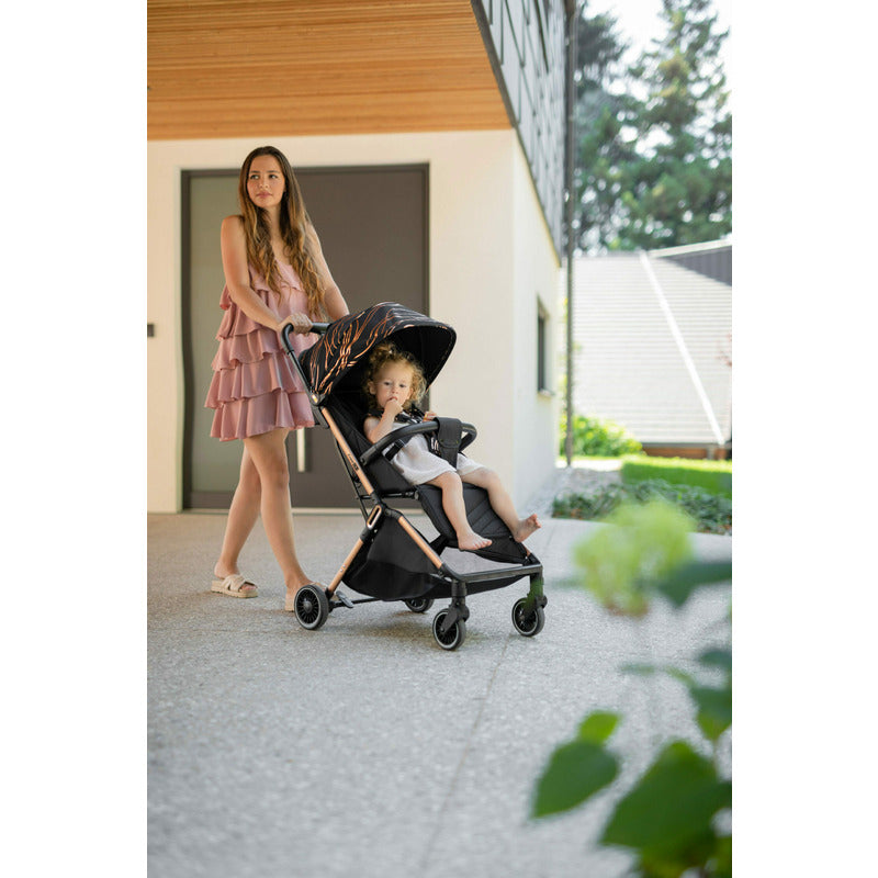 Carucior sport, FreeON, Unique, Pliabil automat, Spatar reglabil, Suport pentru sticla, 6.6 Kg, Conform cu standardul european de securitate EN 1888-2:2018, Gold Rose