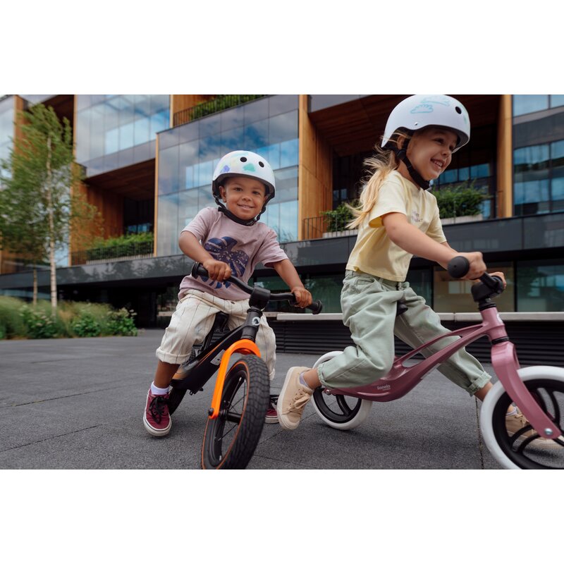 Casca pentru copii, Lionelo, Reglabila 50-56 cm, Din ABS si EPS, Conform cu standardul EN1078, Bej